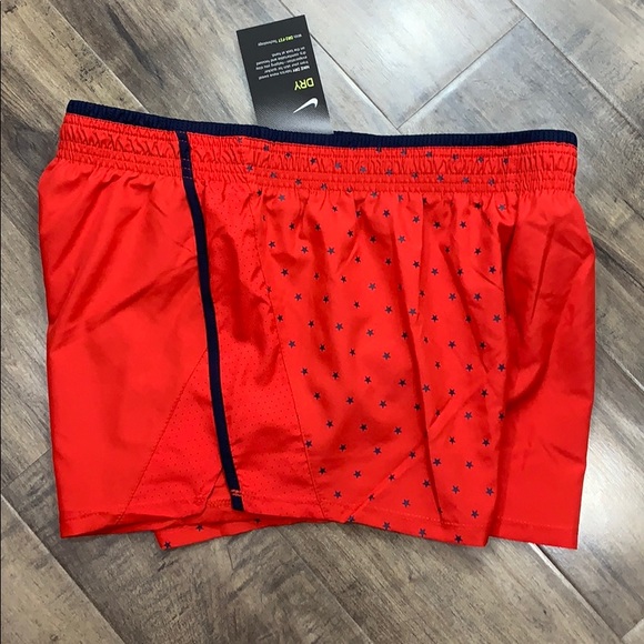 NIKE Women’s running shorts with Dri-Fit Technolog - Picture 3 of 9
